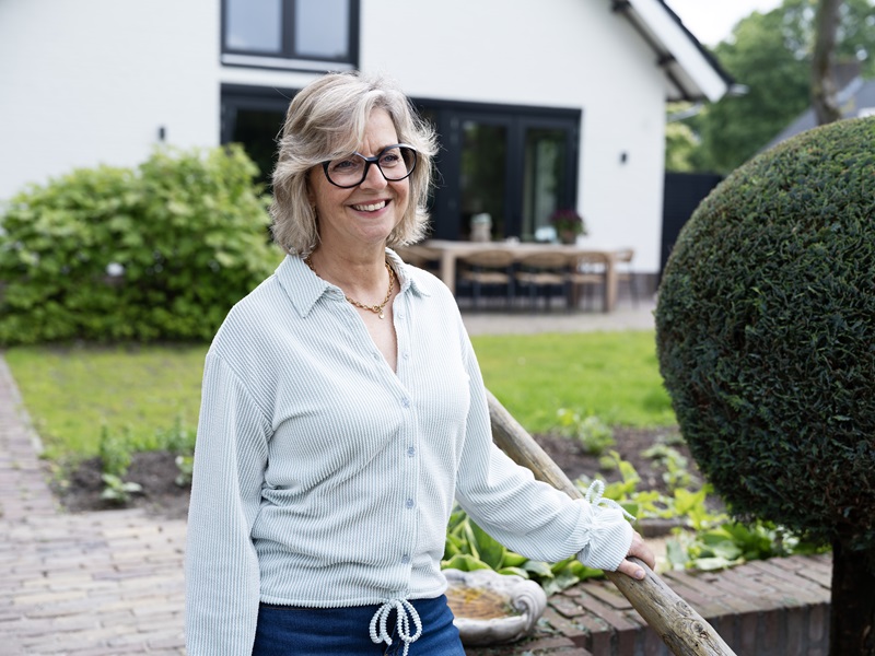 brigitte voor voor haar verbouwde familiehuis